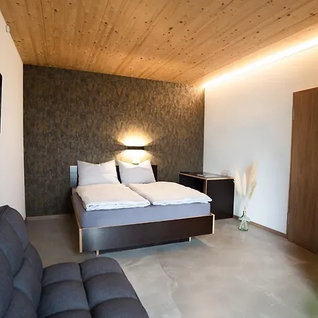 Hotell Q Zimmern ob Rottweil